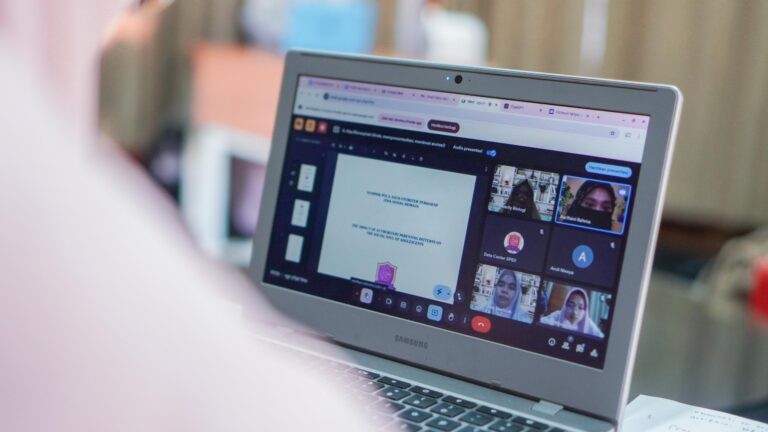 Paparkan Berbagai Inovasi, SPIDI Gelar Sidang KTI Untuk Siswi Kelas IX dan XII