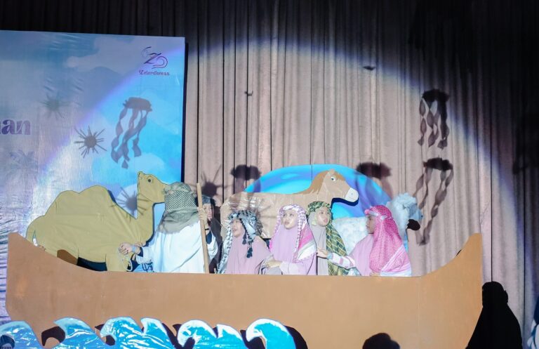 Sekolah Putri Darul Istiqamah Gelar Pentas Dakwah dan Seni