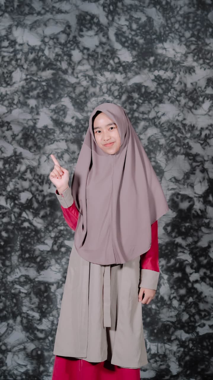 Jejak dari Korea Selatan: Qimora Salsabila, Pemimpin yang Lahir dari Lapangan