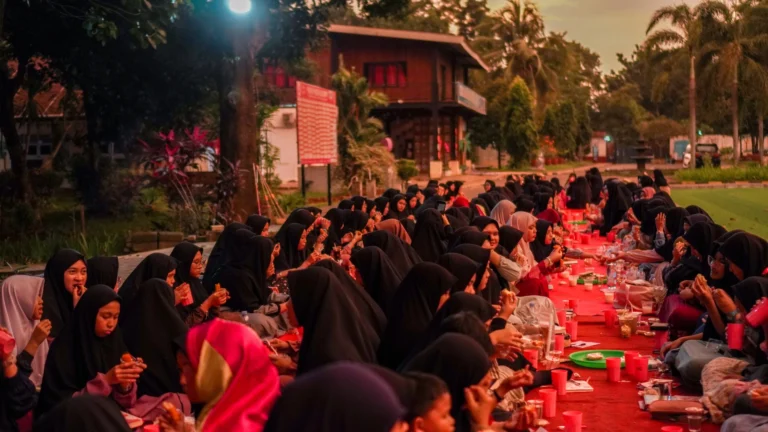 Ramadan di Ambang Pintu: Sudahkah Kita Menyiapkan “Tujuh Kekuatan” untuk Menang?