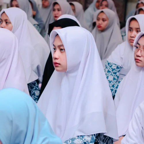 Mengapa Pendidikan Khusus Putri adalah Pilihan Cerdas di Era Modern